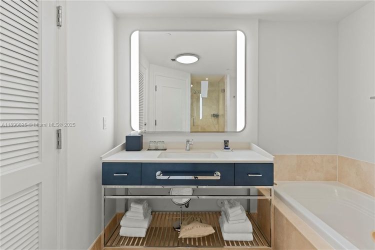 Fontainebleau II Tresor #3003 image #22