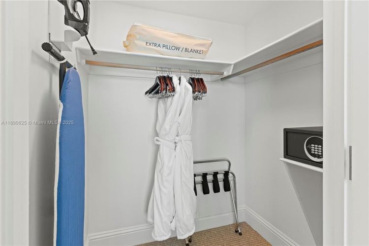 Fontainebleau II Tresor #3003 image #27