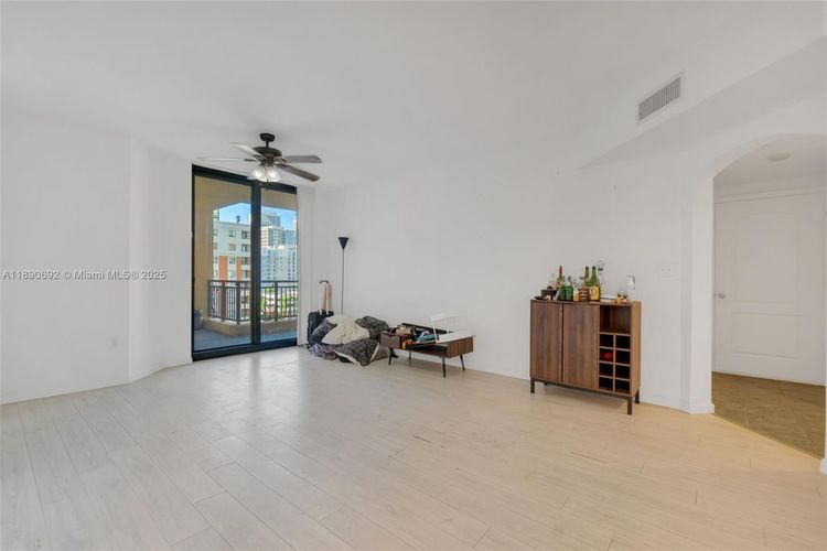 Waverly Las Olas #909 image #11