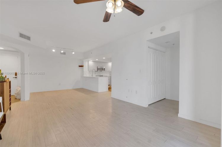 Waverly Las Olas #909 image #12