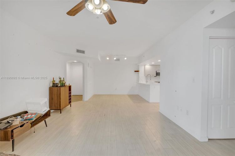 Waverly Las Olas #909 image #13