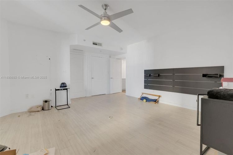 Waverly Las Olas #909 image #15