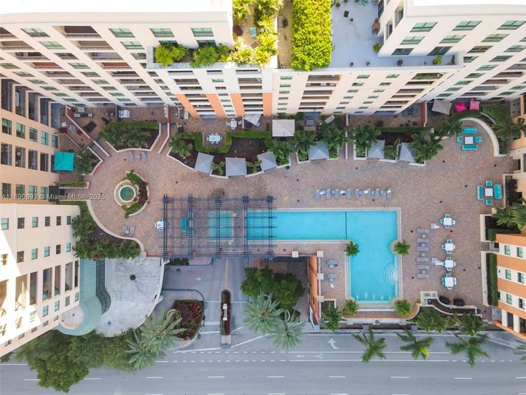 Waverly Las Olas #909 image #33