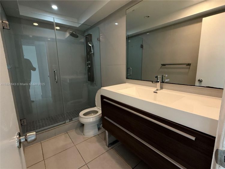 Carriage Club North #823 image #27