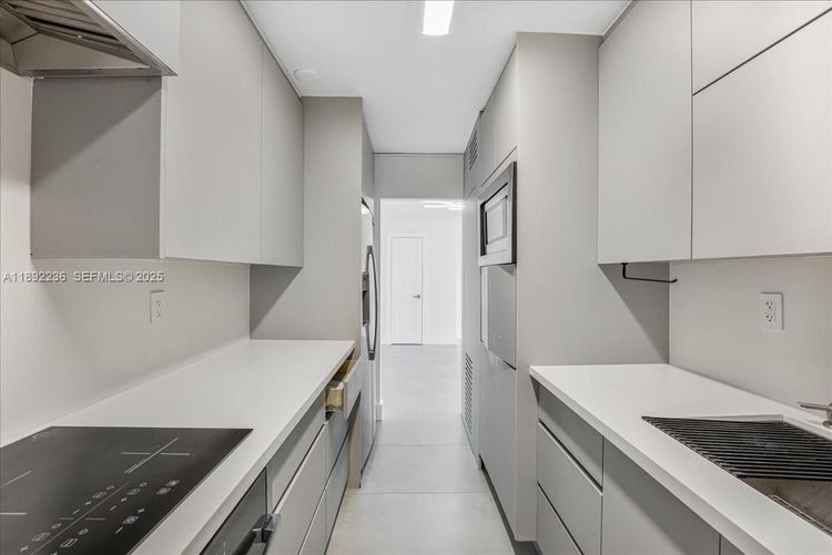 Kennedy House #12G image #10