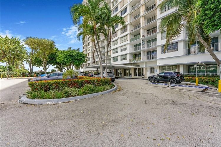 Kennedy House #12G image #21