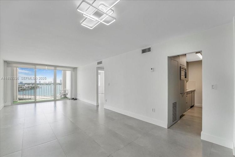 Kennedy House #12G image #7