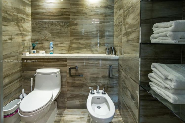 Oceania I #OS16A image #33