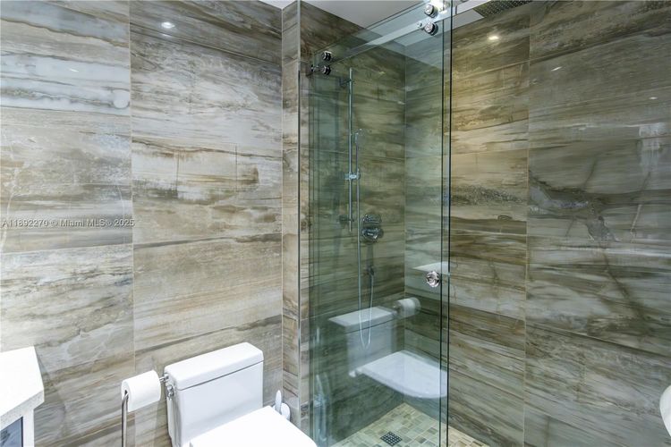 Oceania I #OS16A image #42