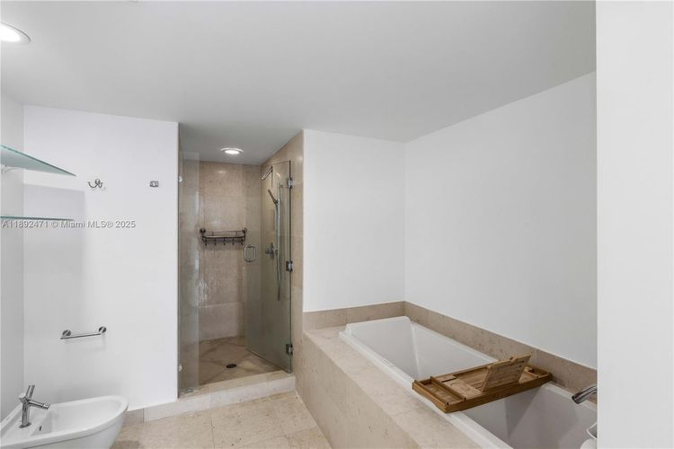 Icon Brickell I #4015 image #16