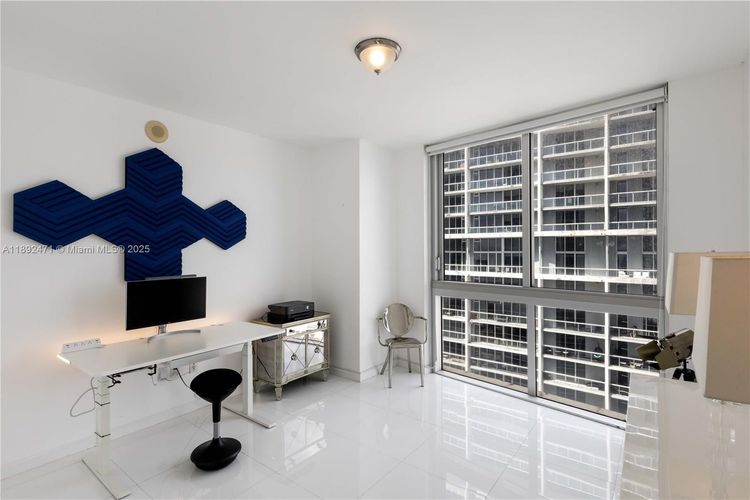 Icon Brickell I #4015 image #17