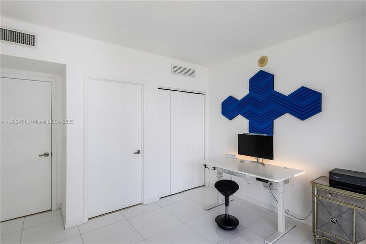 Icon Brickell I #4015 image #19