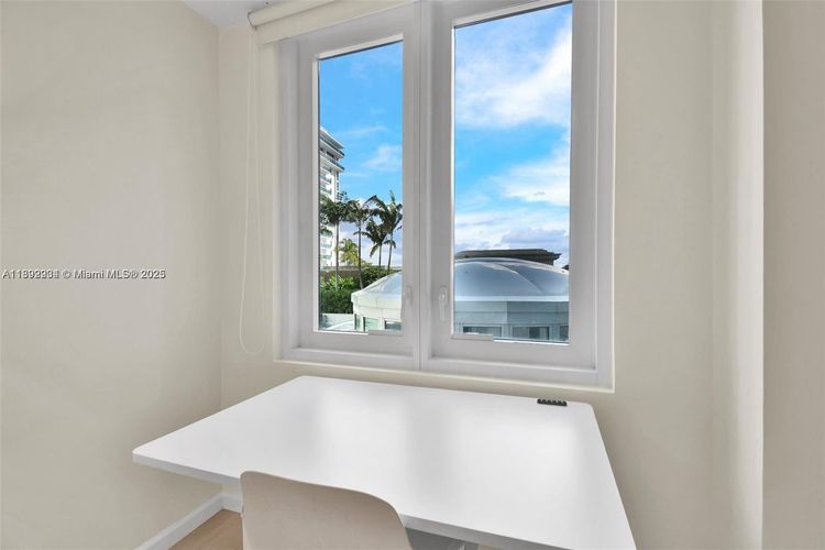 Roney Palace #425 image #17