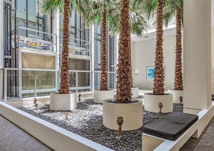 Atrium #1-1001 image #8