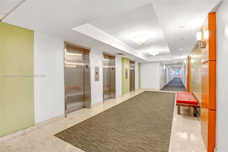 The Tides On Hollywood Beach #8C image #17