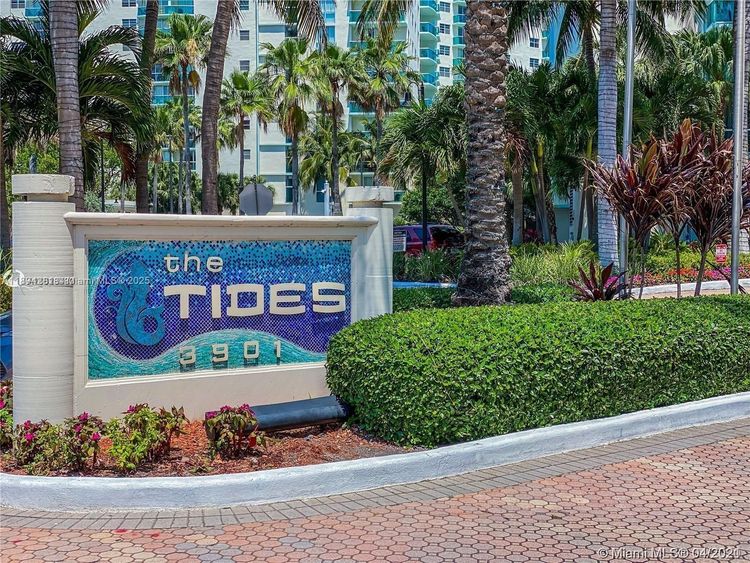 The Tides On Hollywood Beach #8C image #24
