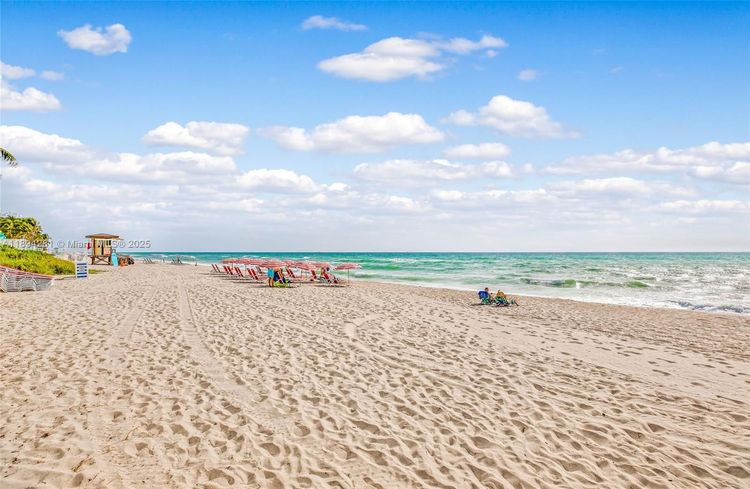 The Tides On Hollywood Beach #8C image #28