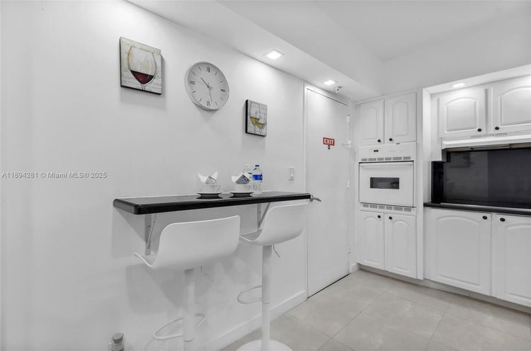 The Tides On Hollywood Beach #8C image #6