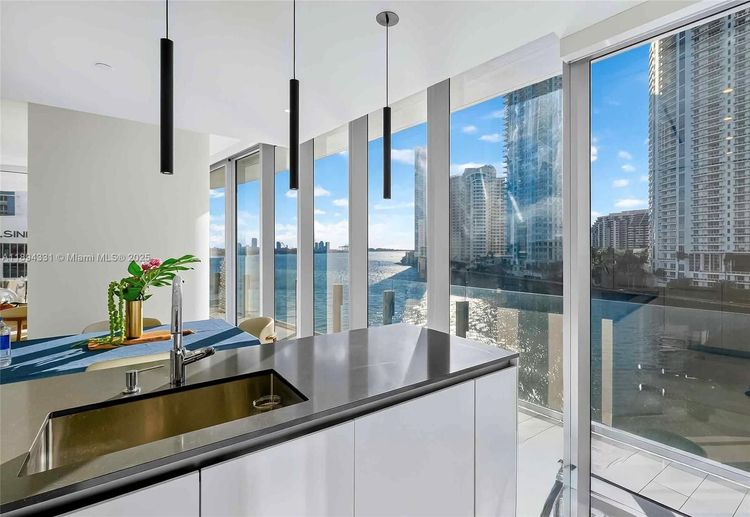 Aston Martin Residences #501 image #16