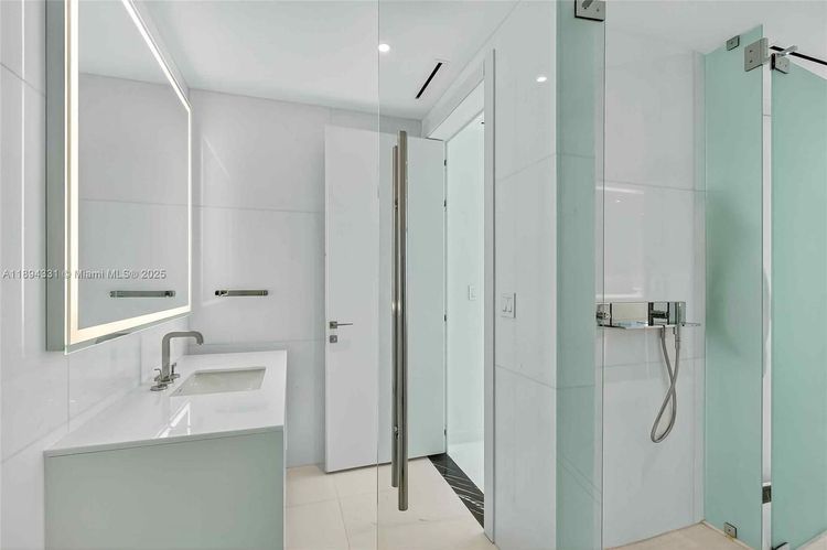 Aston Martin Residences #501 image #30
