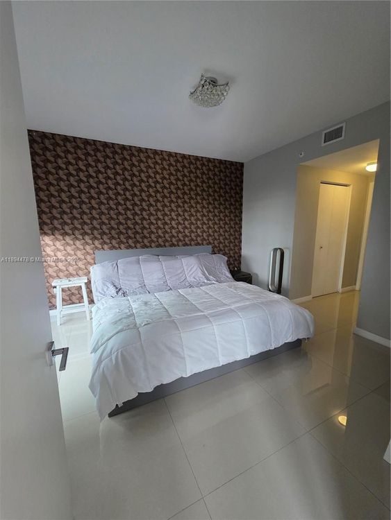 Aria on the Bay #301 image #15