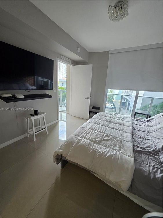 Aria on the Bay #301 image #17