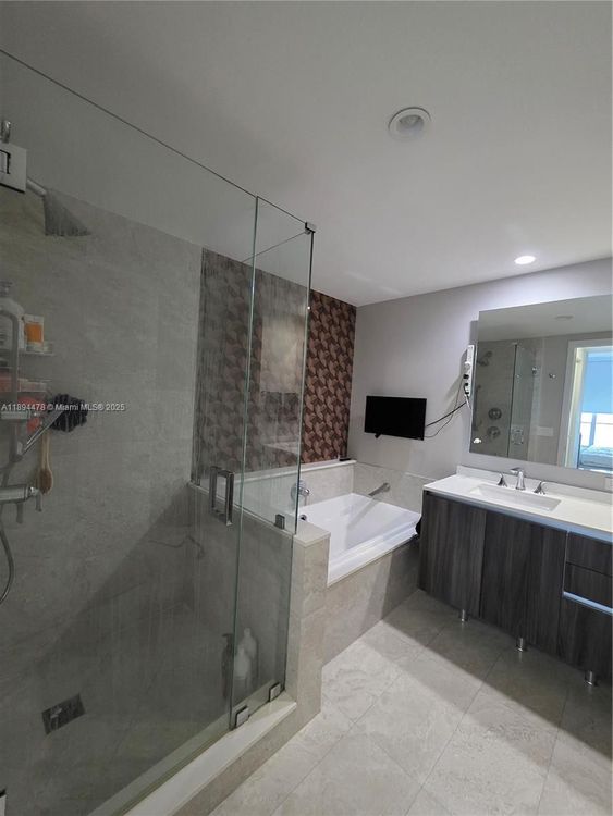 Aria on the Bay #301 image #18