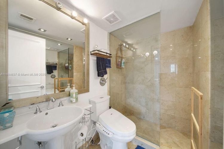 Courts at South Beach #10012 image #11