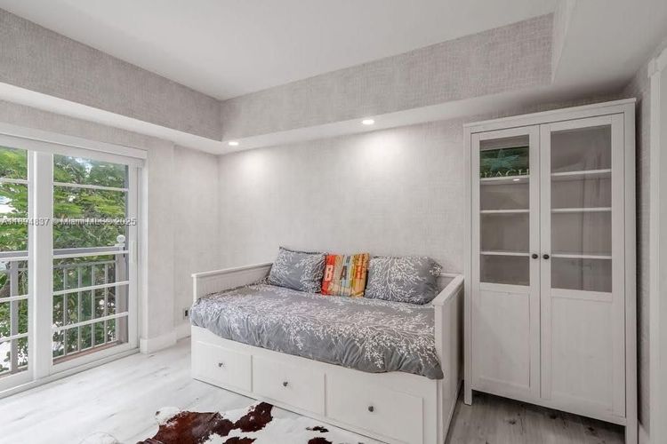 Courts at South Beach #10012 image #12