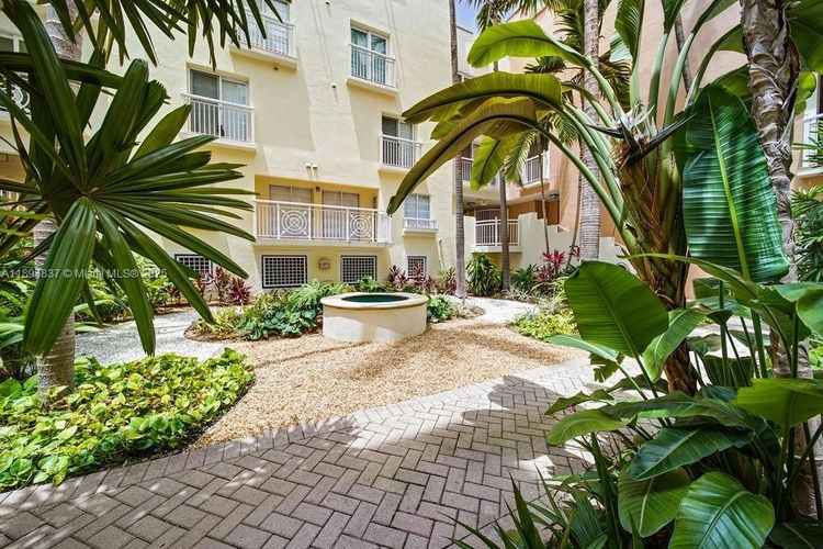 Courts at South Beach #10012 image #20