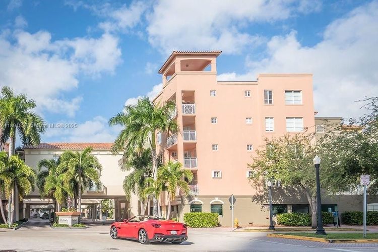 Courts at South Beach #10012 image #22