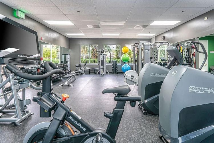 Courts at South Beach #10012 image #27