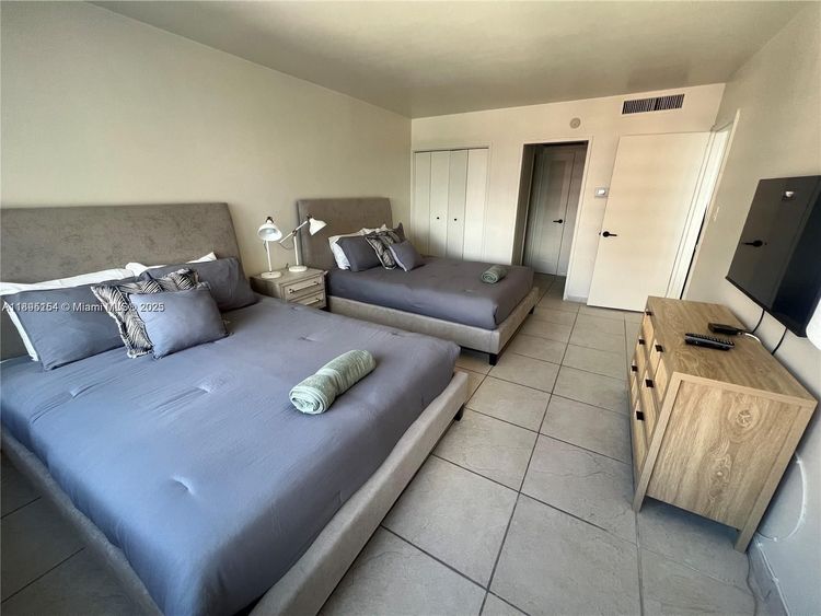 Seacoast 5151 #1211 image #15