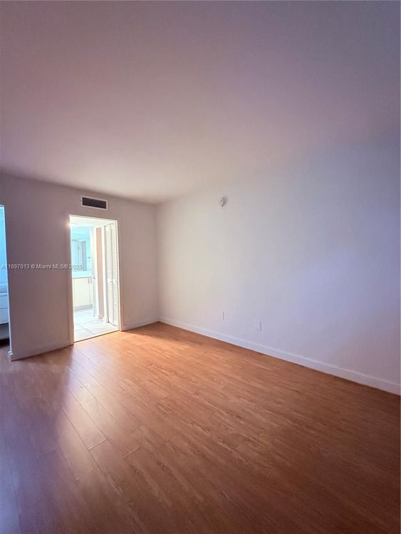 Nirvana 2 #C415 image #15