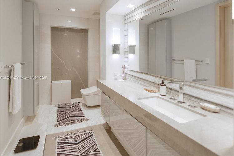 Turnberry Ocean Colony #3204 image #14