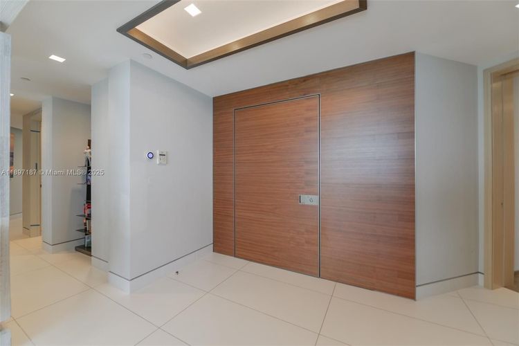 Turnberry Ocean Colony #3204 image #26