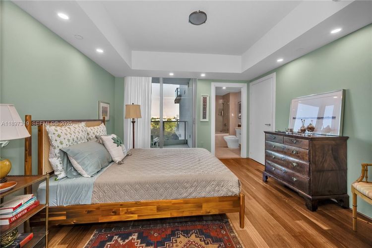 Grovenor House #903 image #28