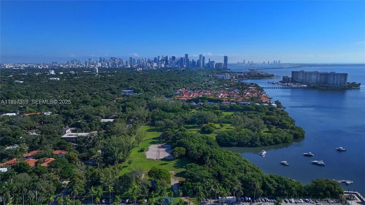 Grovenor House #903 image #37