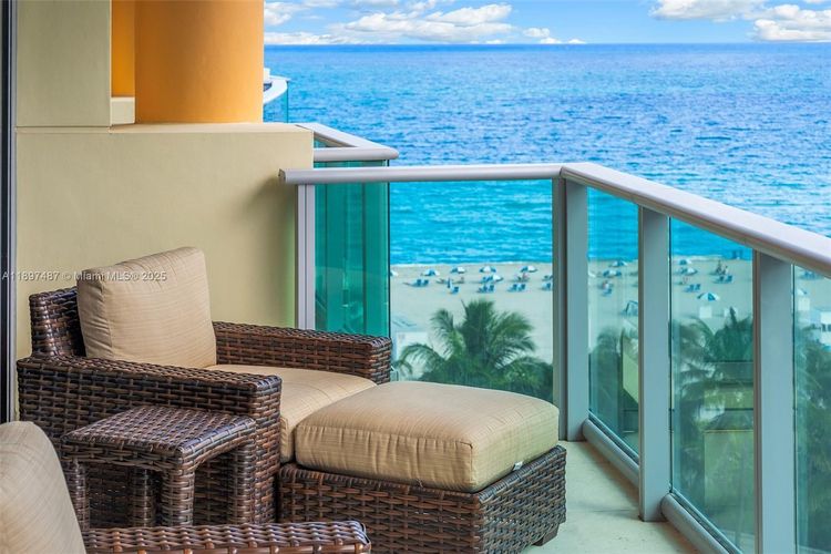 Il Villaggio #1003 image #12