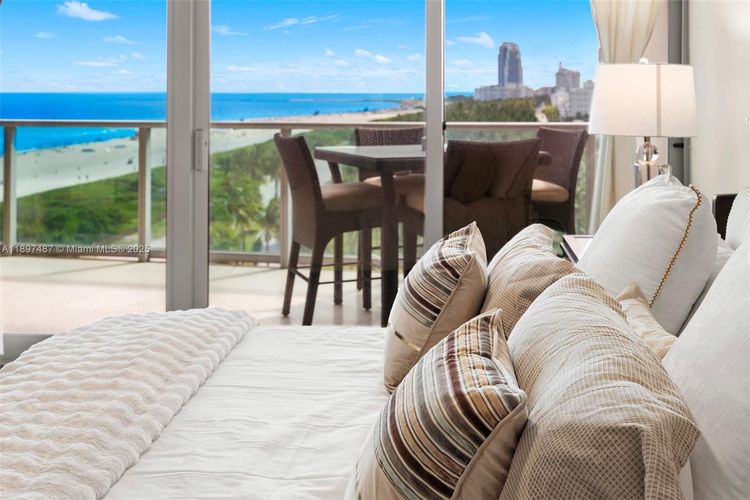 Il Villaggio #1003 image #21