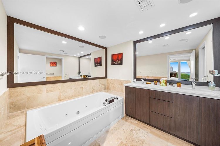 Il Villaggio #1003 image #22