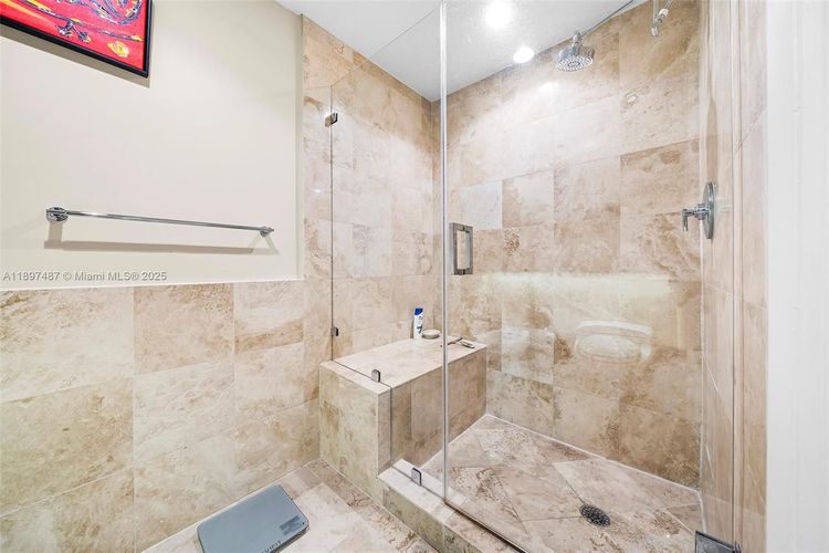 Il Villaggio #1003 image #24