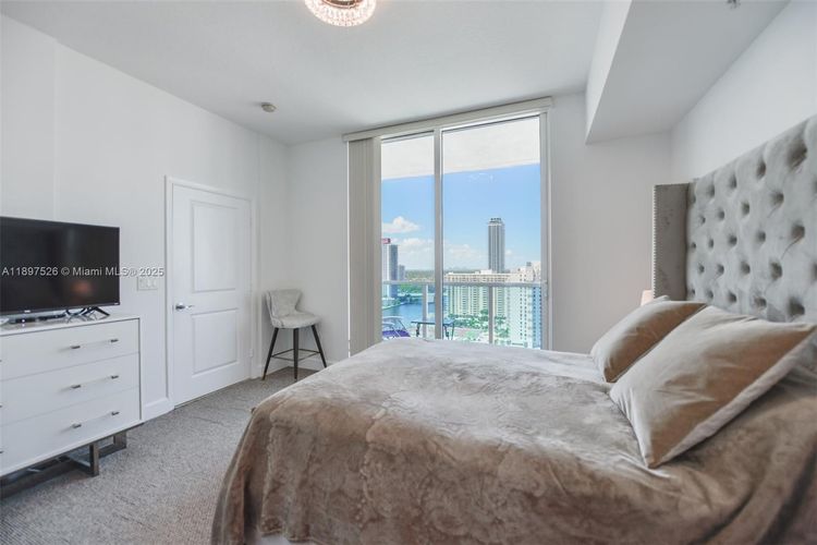 Ocean Marine Yacht Club #1909 image #21