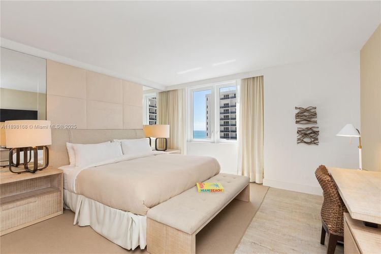 1 Hotel & Homes #1112 image #20