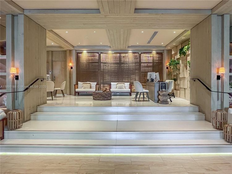 1 Hotel & Homes #1112 image #36