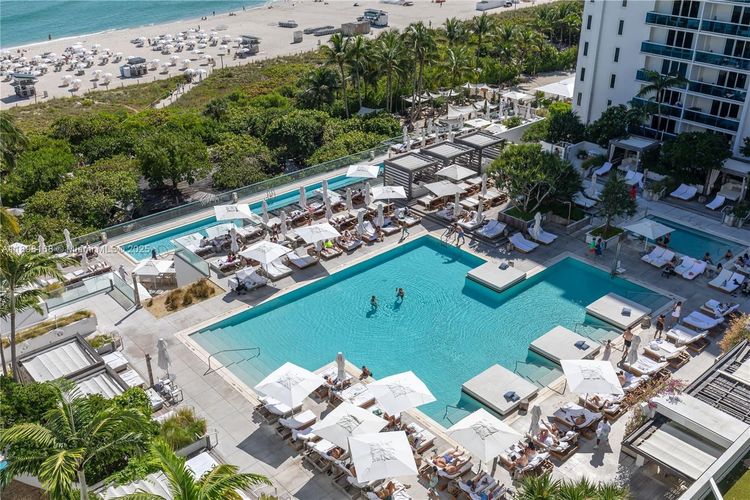 1 Hotel & Homes #1112 image #38