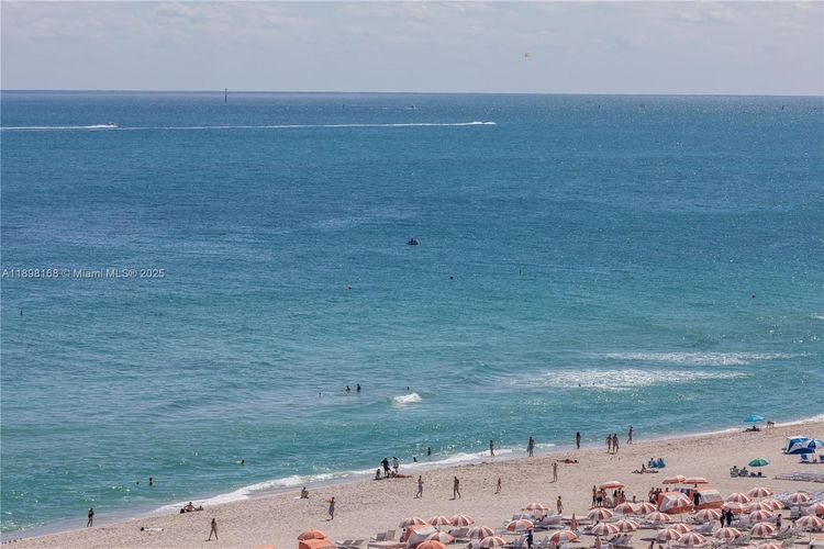 1 Hotel & Homes #1112 image #40