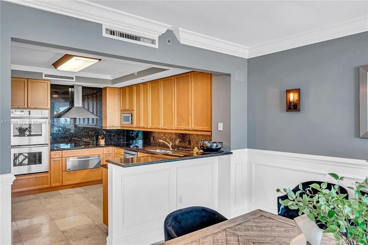 Hamptons South #1907 image #28