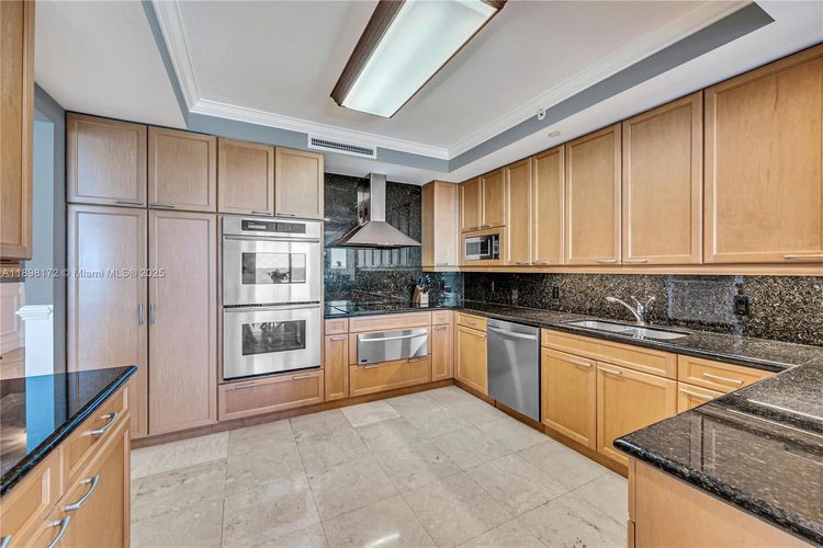 Hamptons South #1907 image #32