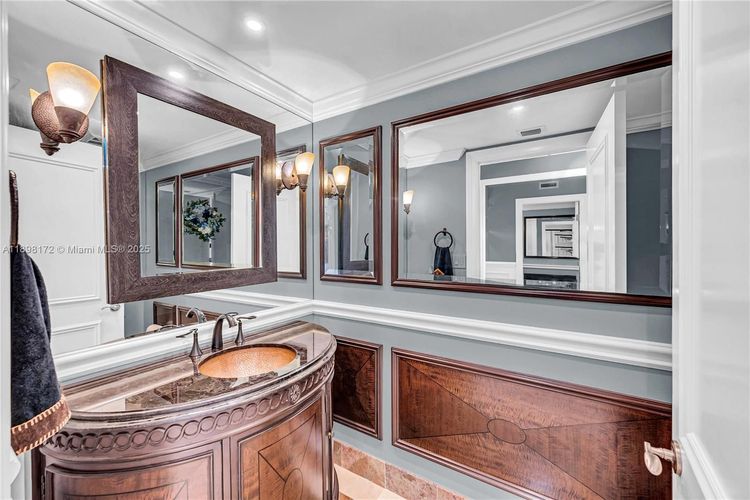 Hamptons South #1907 image #38